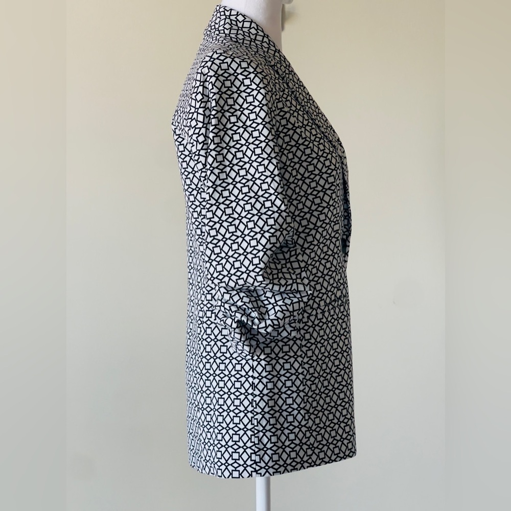 Elie Tahari Black & White Geometric Print 3/4 scrunched sleeve Blazer Size 8 - Picture 11 of 15